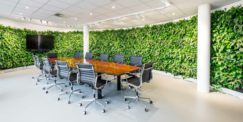 Meeting room surrounded by LivePanel Indoor green walls