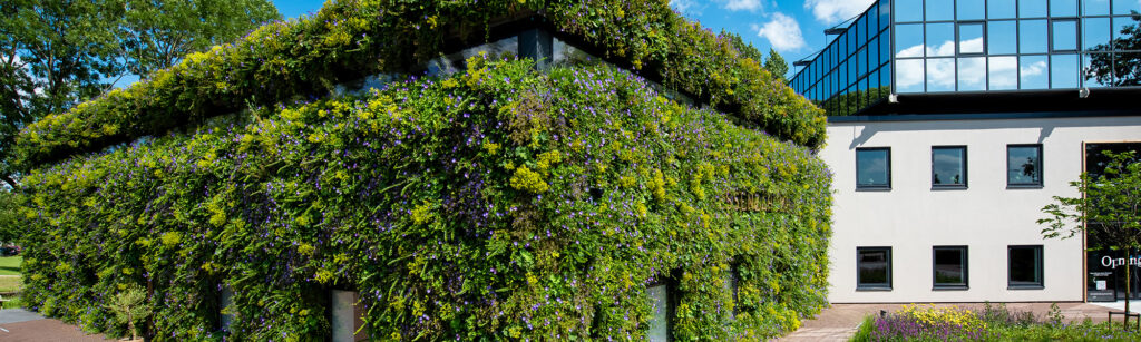 Mobilane-green facade summer-Mobipanel