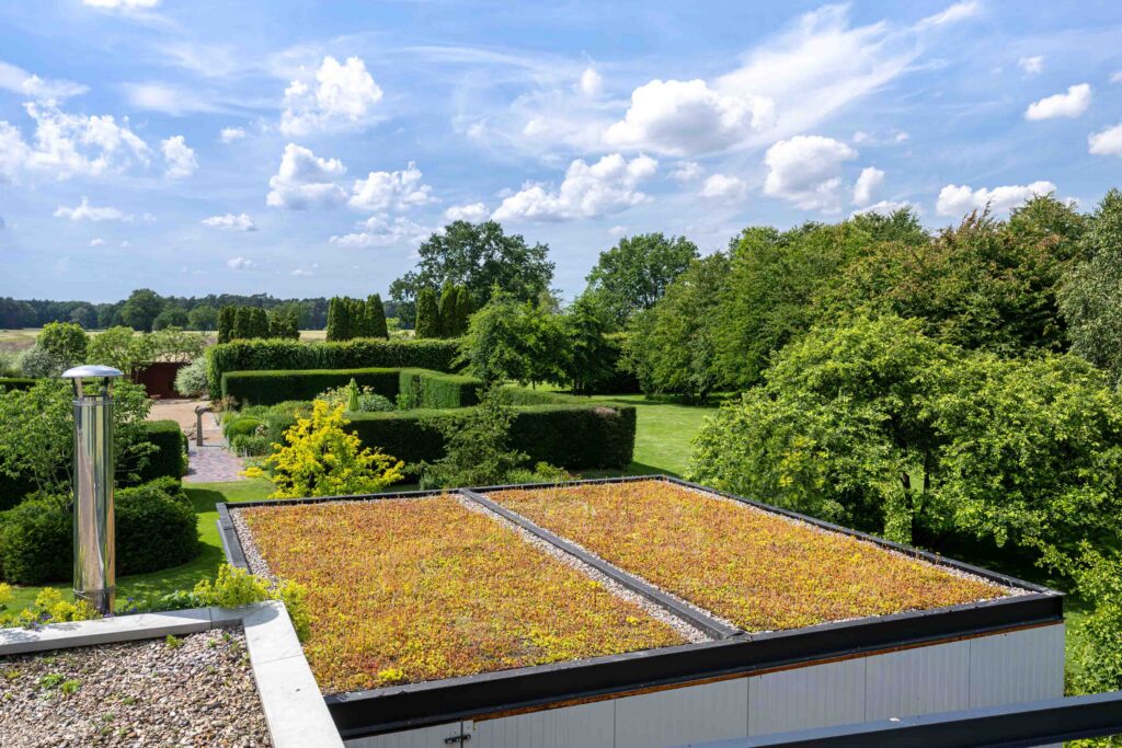 Luchtfoto groendak MobiRoof ECO boven showtuin Hannover